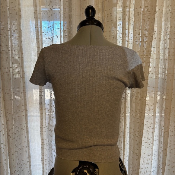 Gray Women's Ribbed Top - Picture 4 of 4